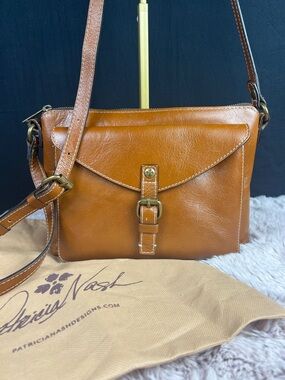 Patricia Nash Avellino Leather Crossbody Bag - Heritage Tan EUC + Dust Bag